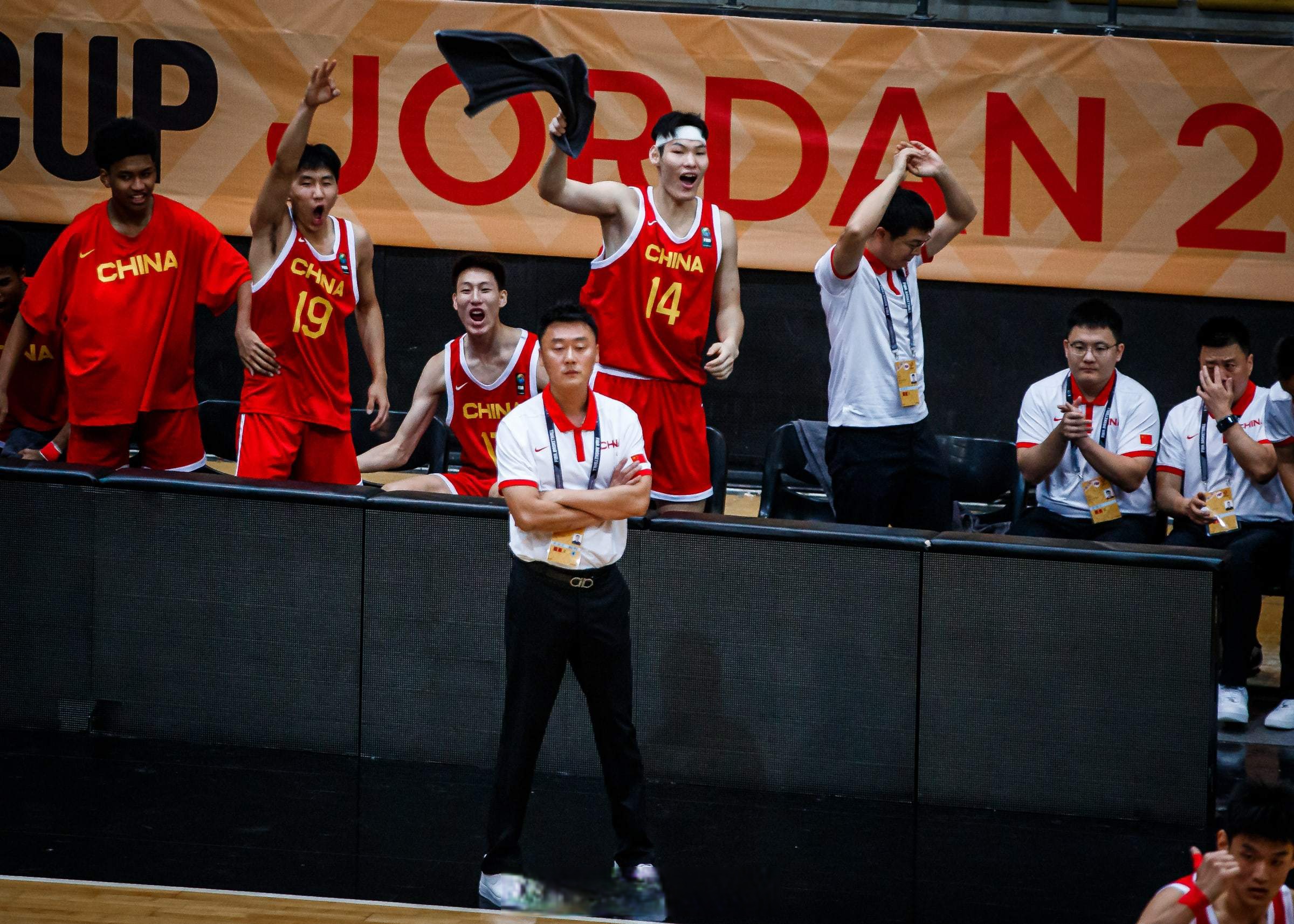 开云官网-球队备战充分，全力以赴争夺胜利